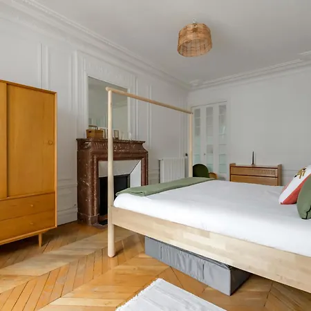 Apartment Bel Haussmannien Paris
